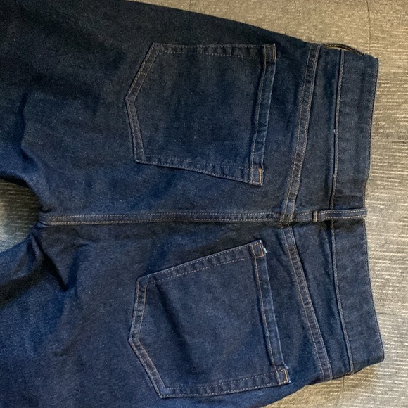 Club Monaco Kick Crop Jeans - Picture 5 of 5